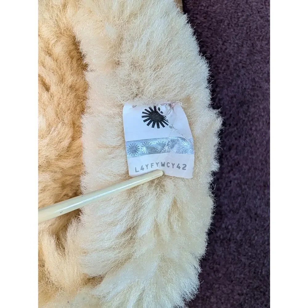 UGG women classic